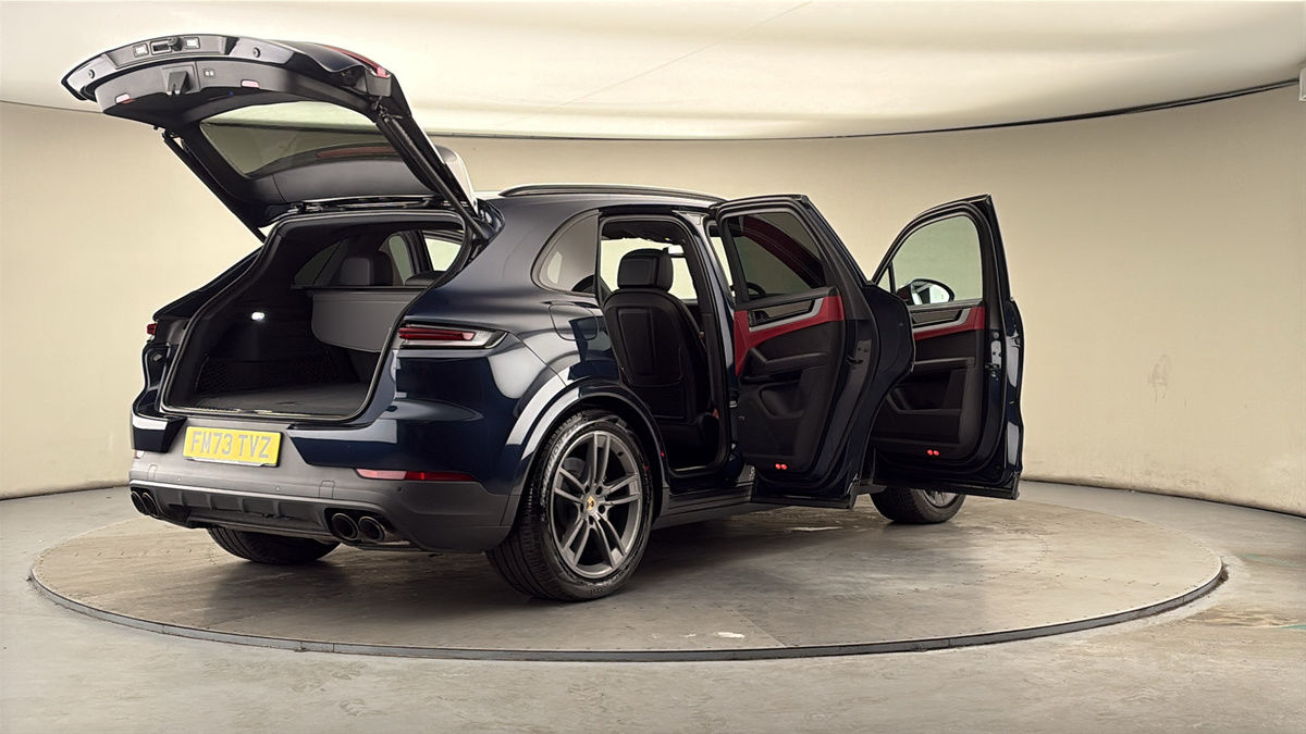 More views of Porsche Cayenne