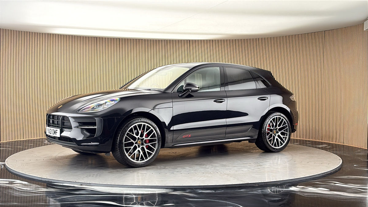 More views of Porsche Macan