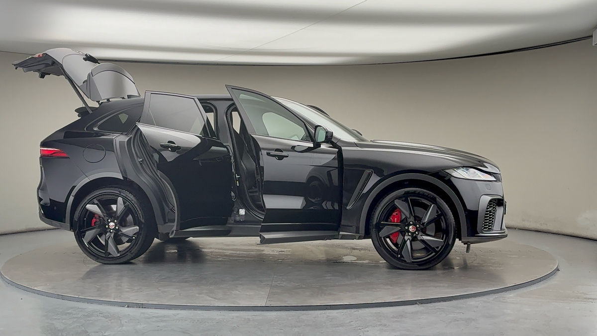 More views of Jaguar F-PACE