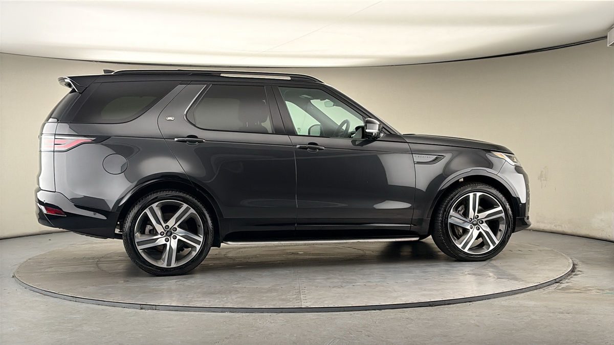 More views of Land Rover Discovery