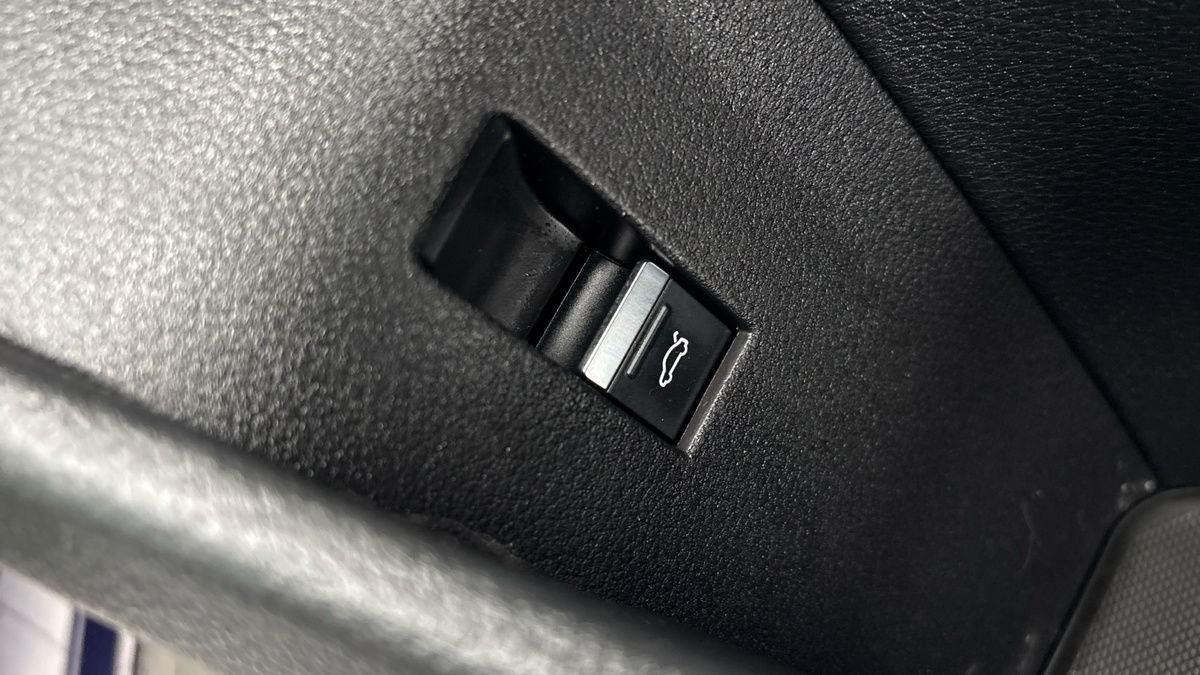 Audi e-tron Image 28