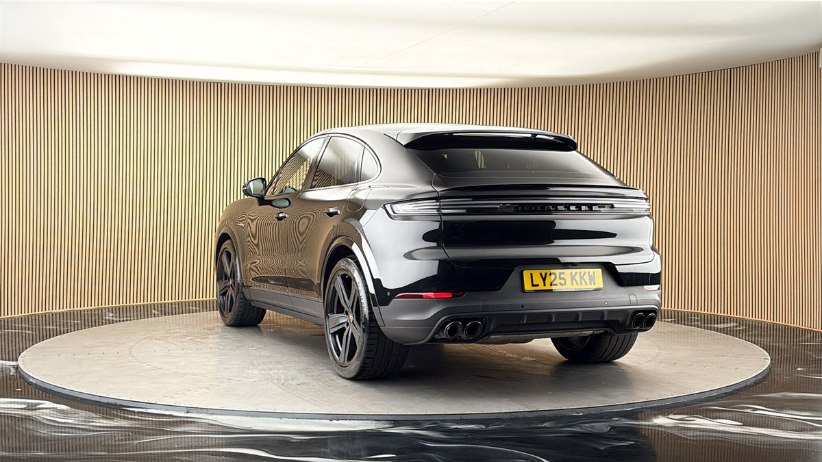 More views of Porsche Cayenne