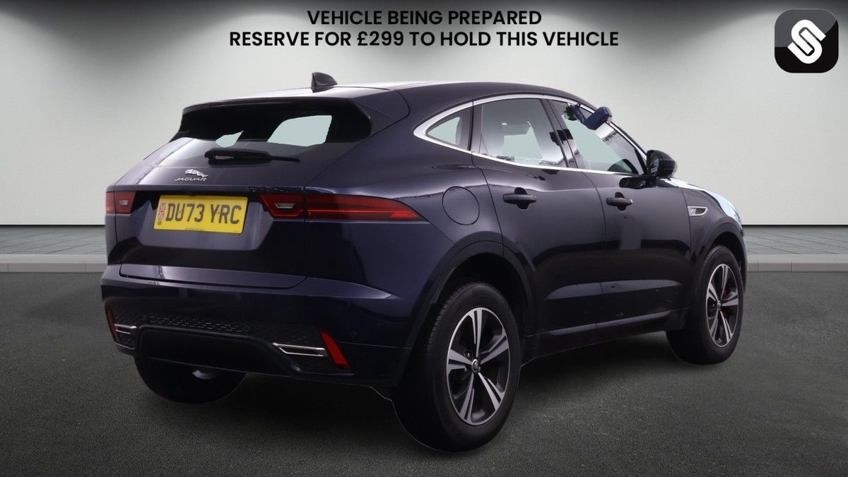 Jaguar E-PACE Image 4