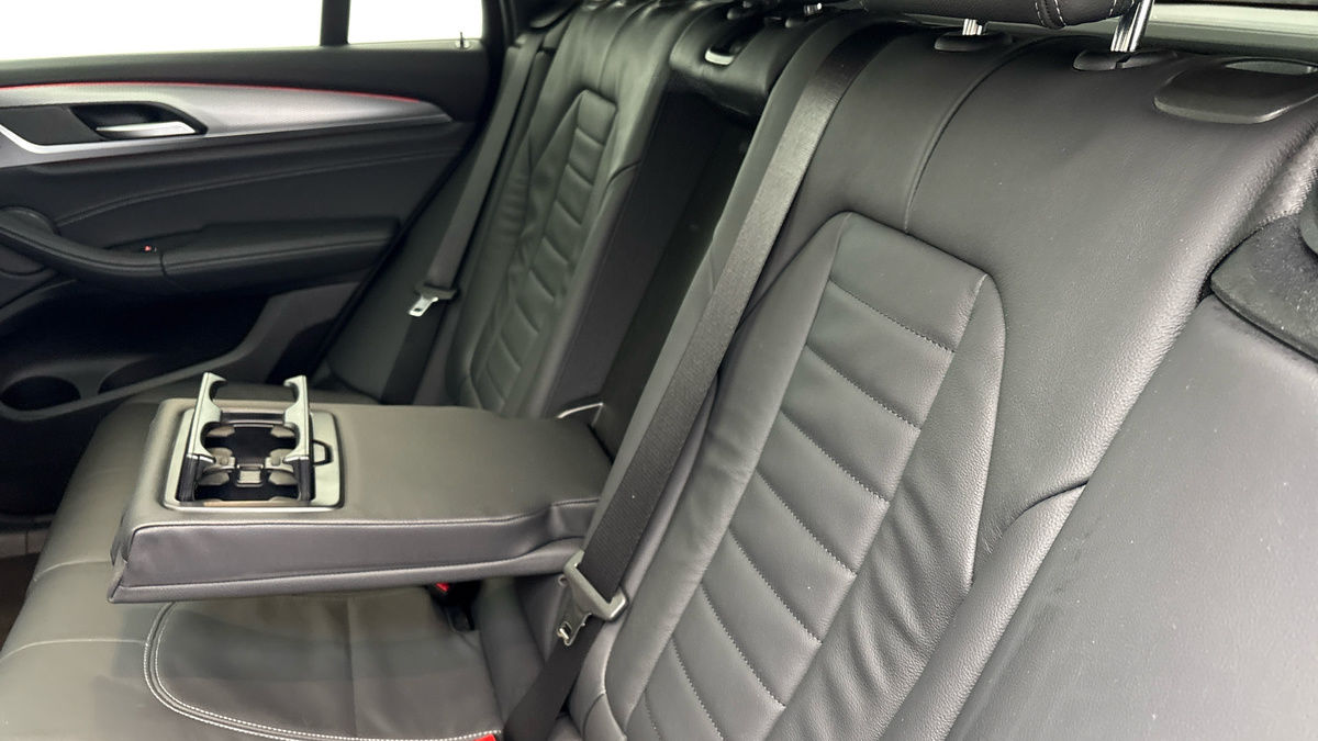 BMW X4 Image 9