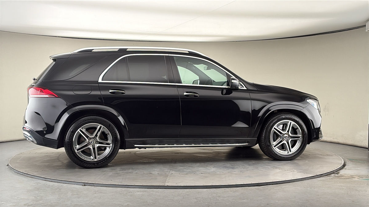 More views of Mercedes-Benz GLE