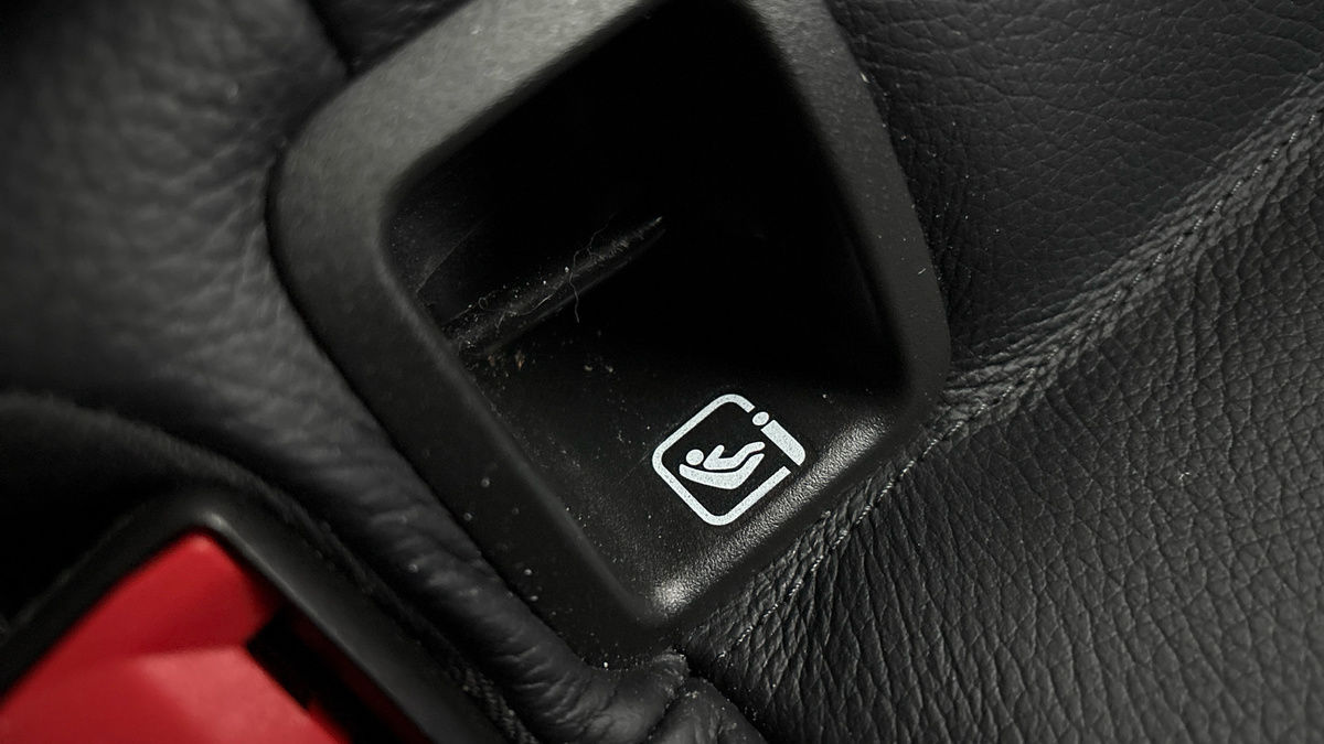 Mercedes-Benz CLA Image 30