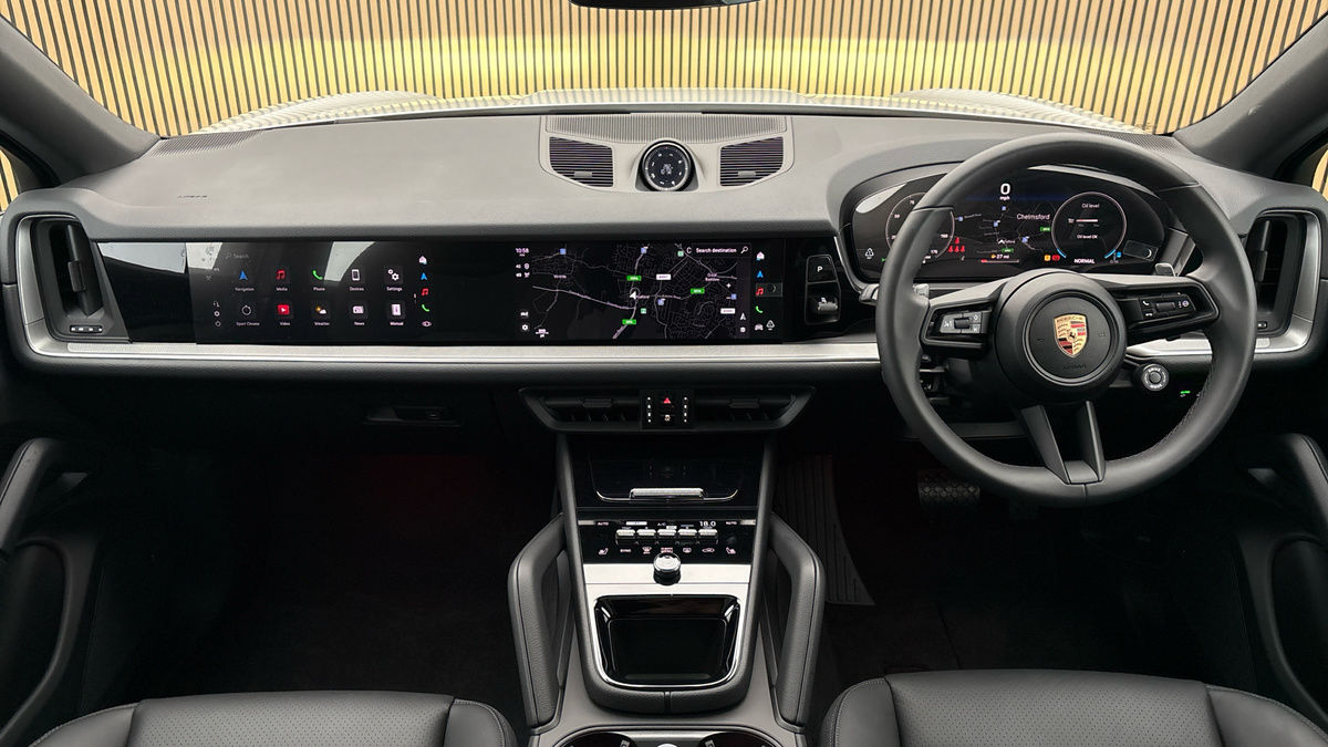 Porsche Cayenne Image 12