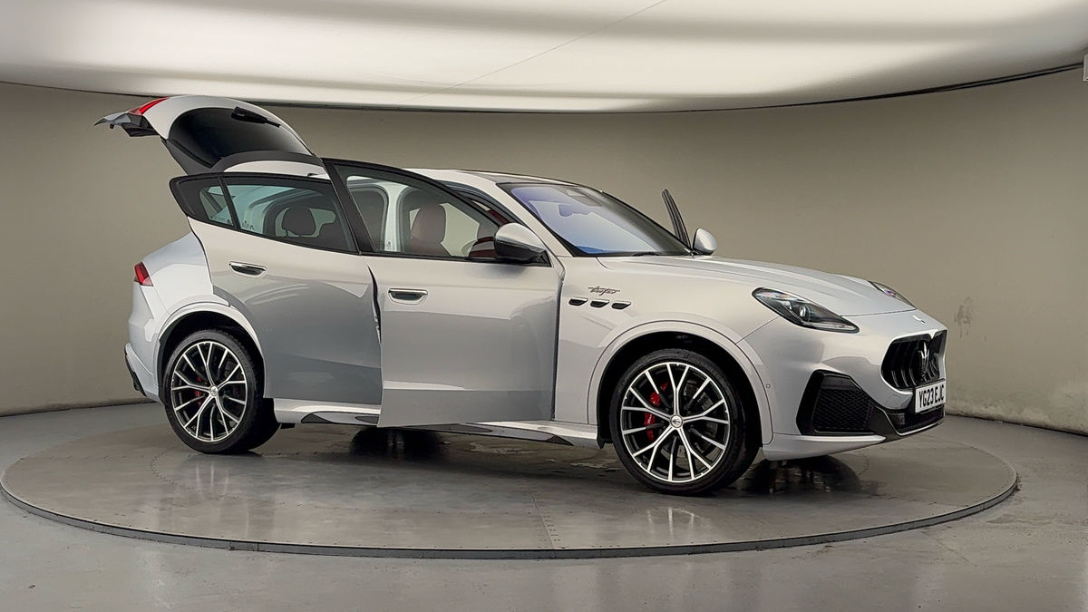 More views of Maserati Grecale