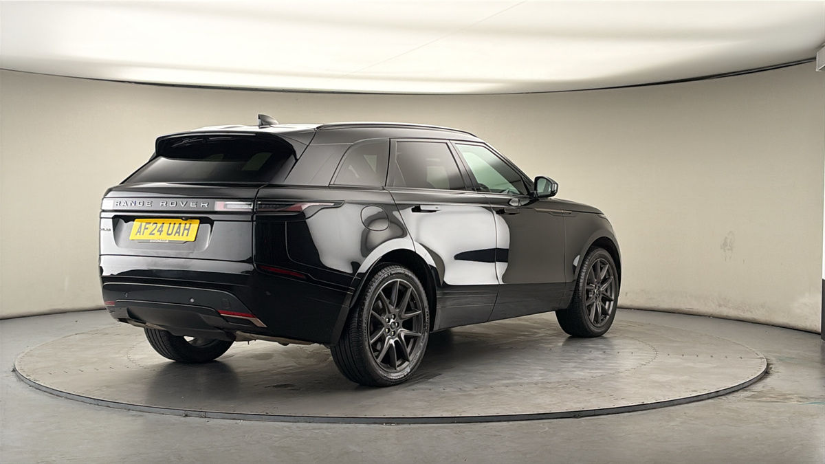 More views of Land Rover Range Rover Velar