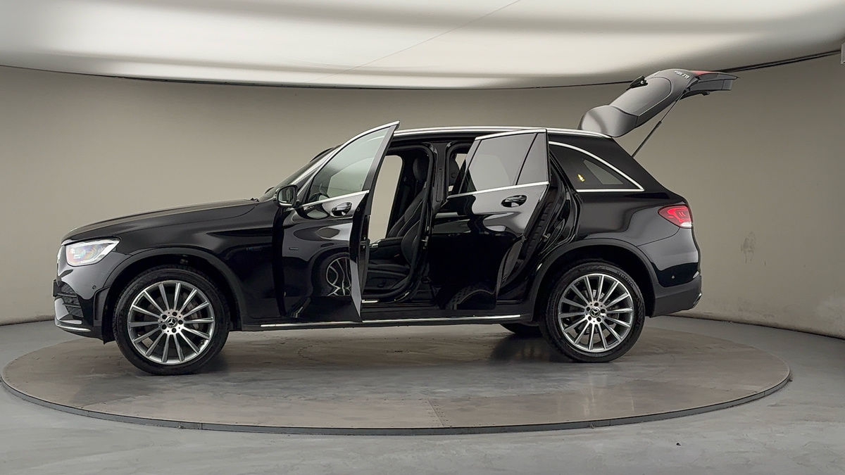 More views of Mercedes-Benz GLC