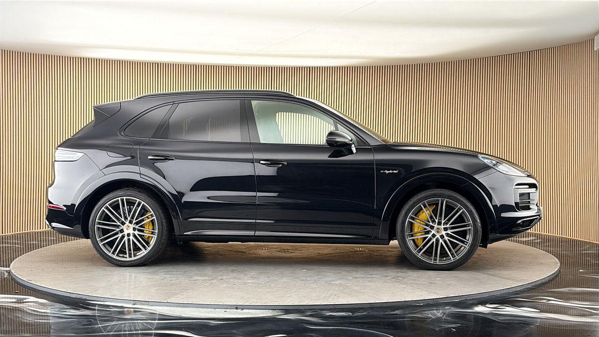 More views of Porsche Cayenne