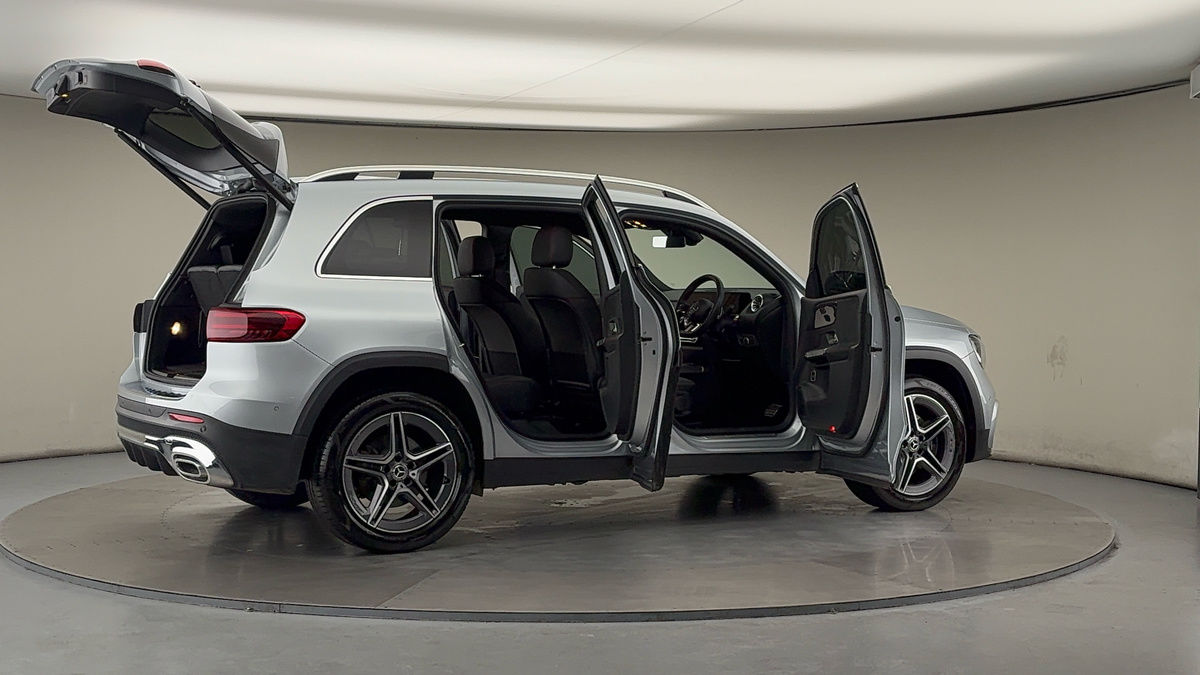 More views of Mercedes-Benz GLB