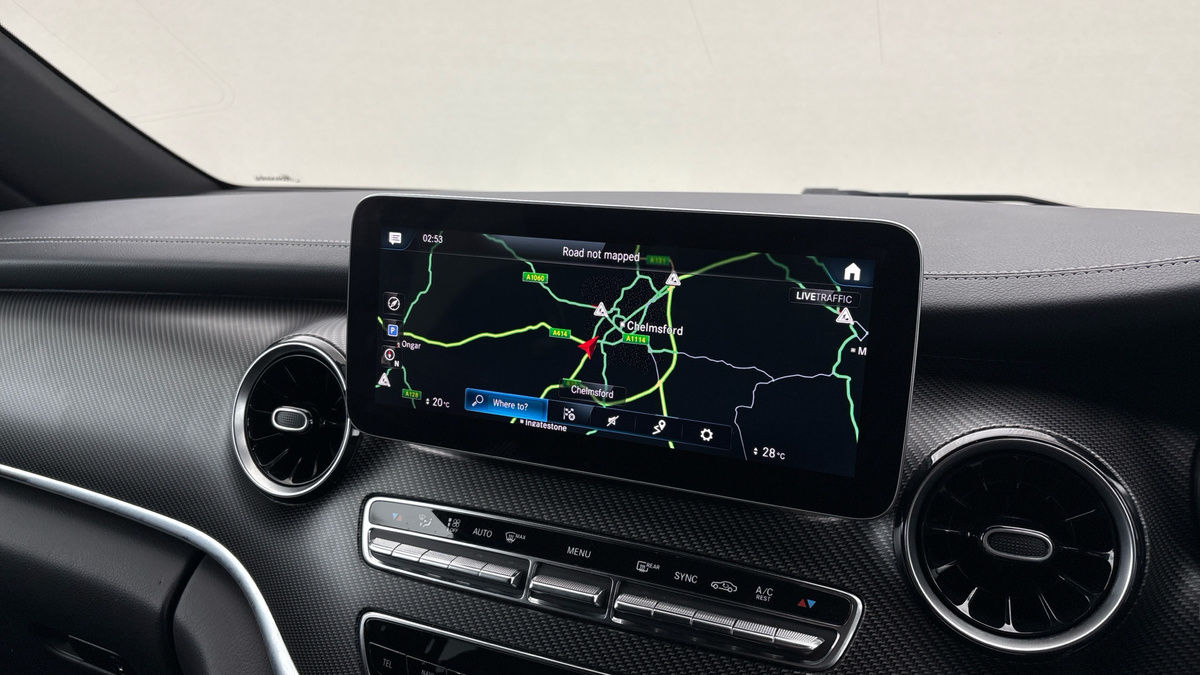 Mercedes-Benz V Class Image 17