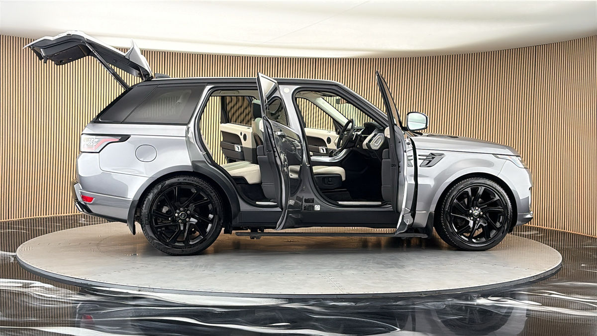 More views of Land Rover Range Rover Sport