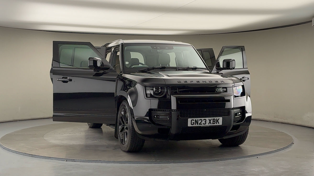 More views of Land Rover Defender 110