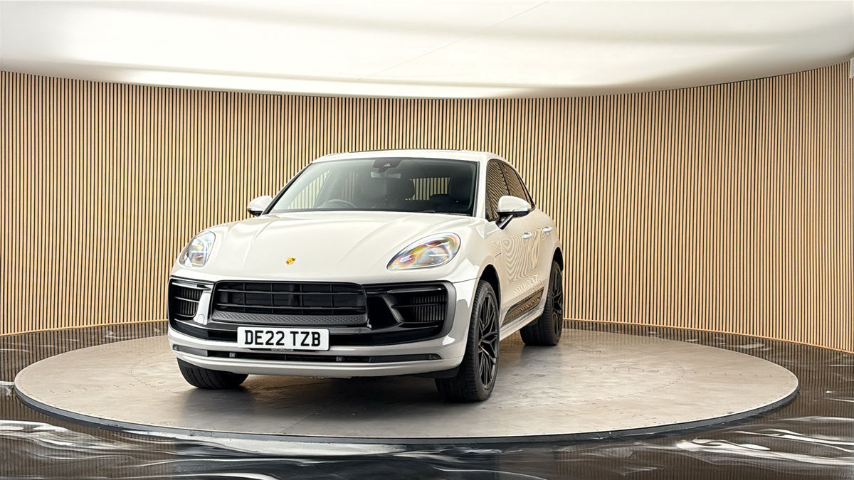 More views of Porsche Macan