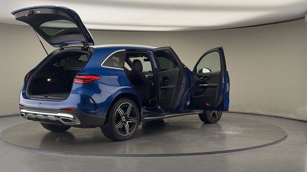 More views of Mercedes-Benz GLC