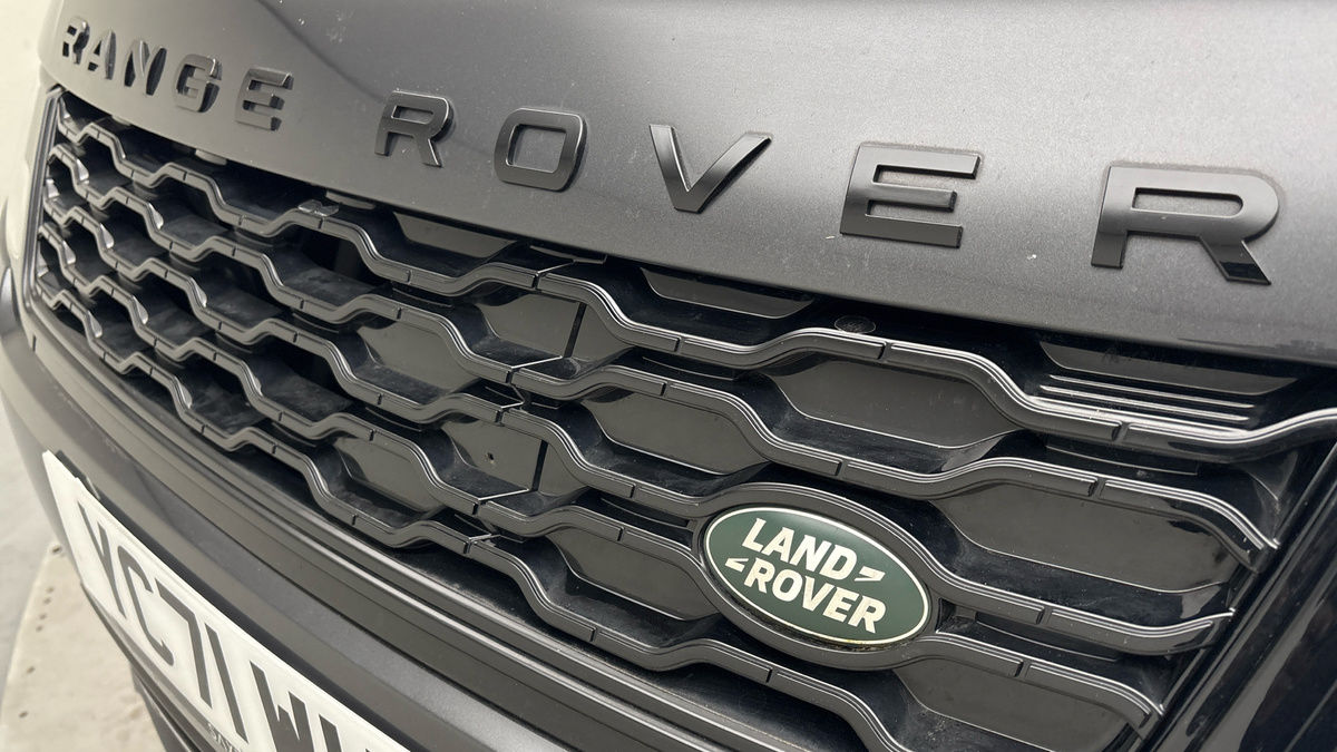 Land Rover Range Rover Sport Image 24