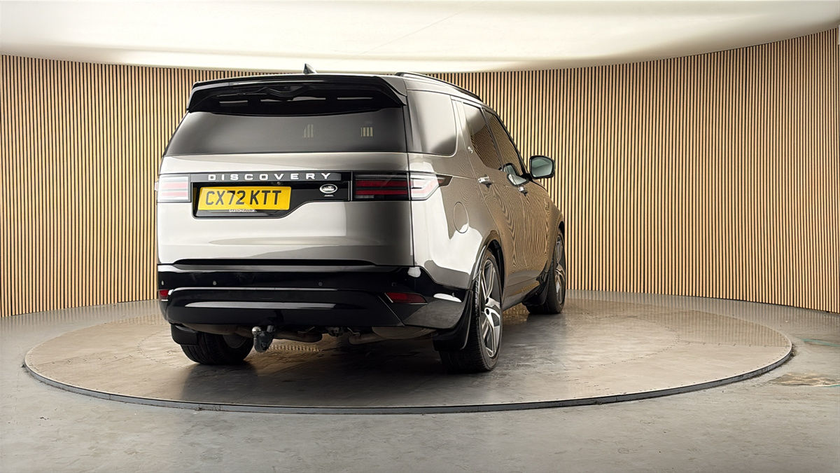 More views of Land Rover Discovery