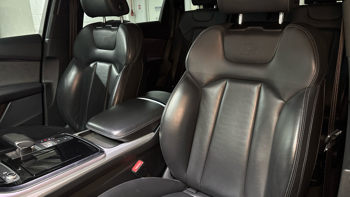 Audi Q7 Image 7