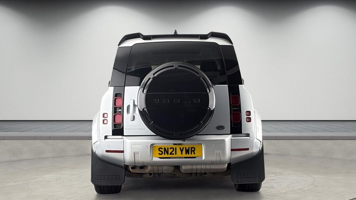 Land Rover Defender 110 Urban Image 4