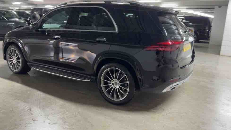 More views of Mercedes-Benz GLE