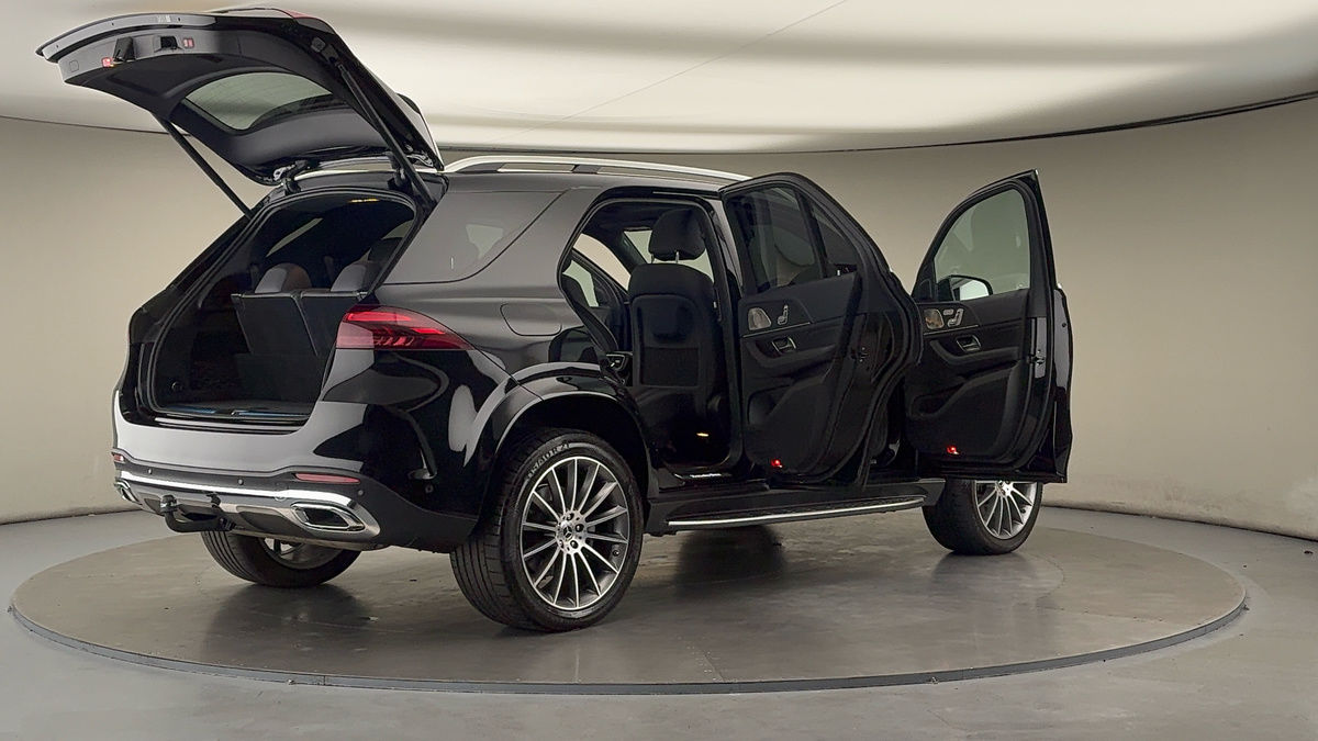 More views of Mercedes-Benz GLE