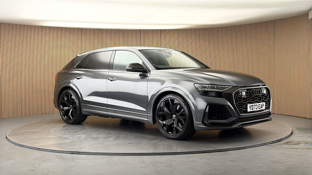 More views of Audi RSQ8