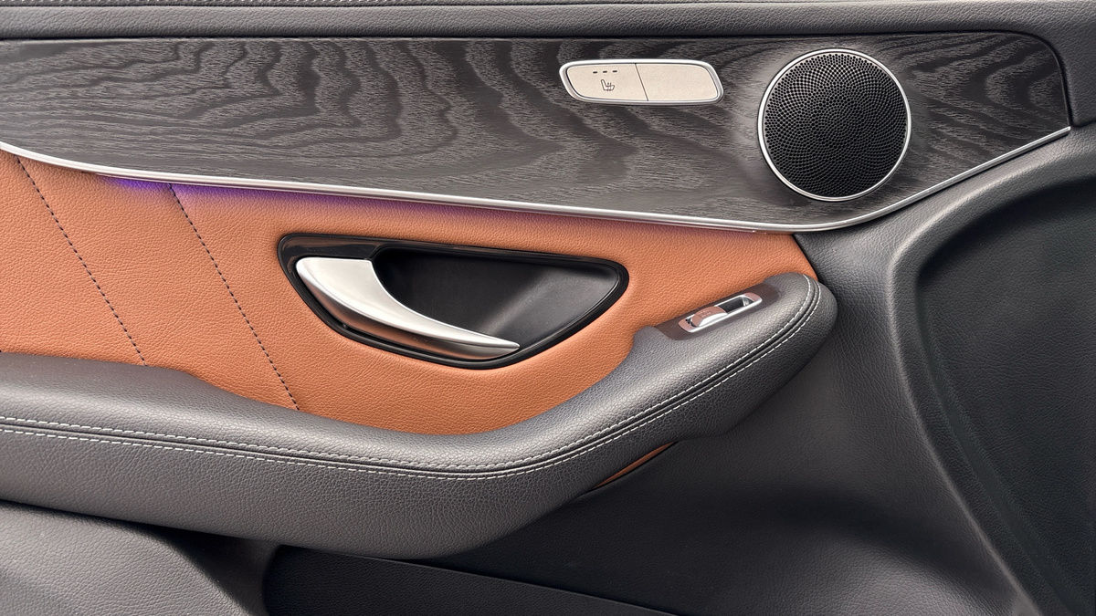 Mercedes-Benz GLC Image 19