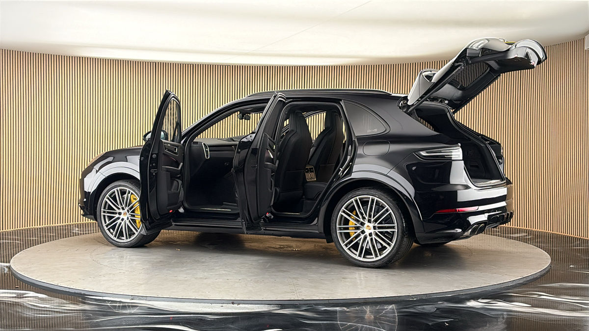 More views of Porsche Cayenne