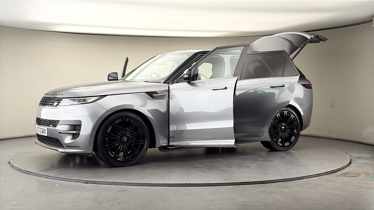 More views of Land Rover Range Rover Sport