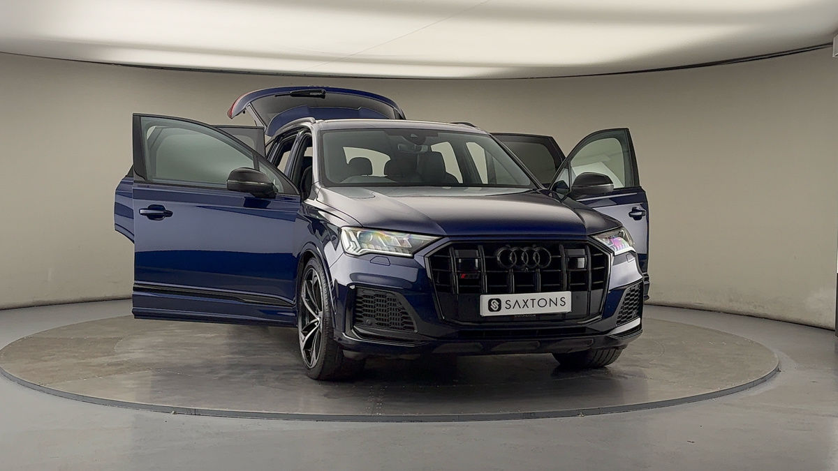 More views of Audi SQ7