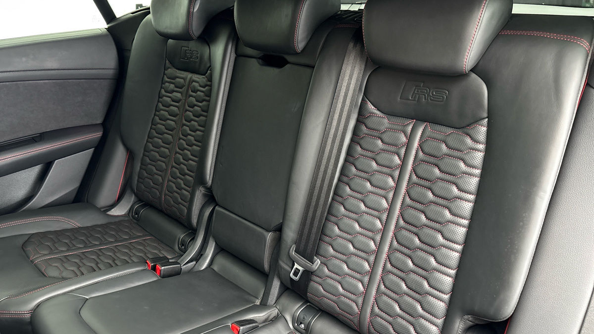 Audi RSQ8 Image 8