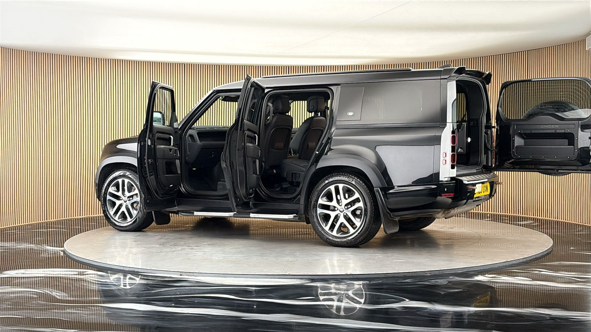 More views of Land Rover Defender 130