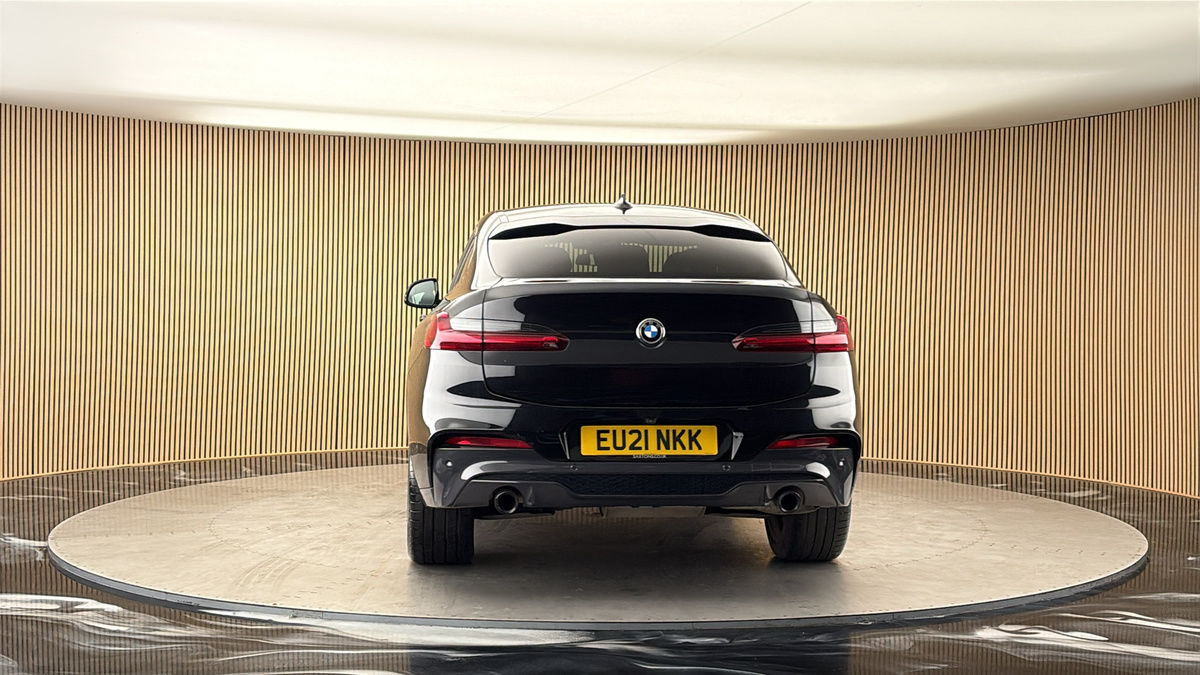 More views of BMW X4