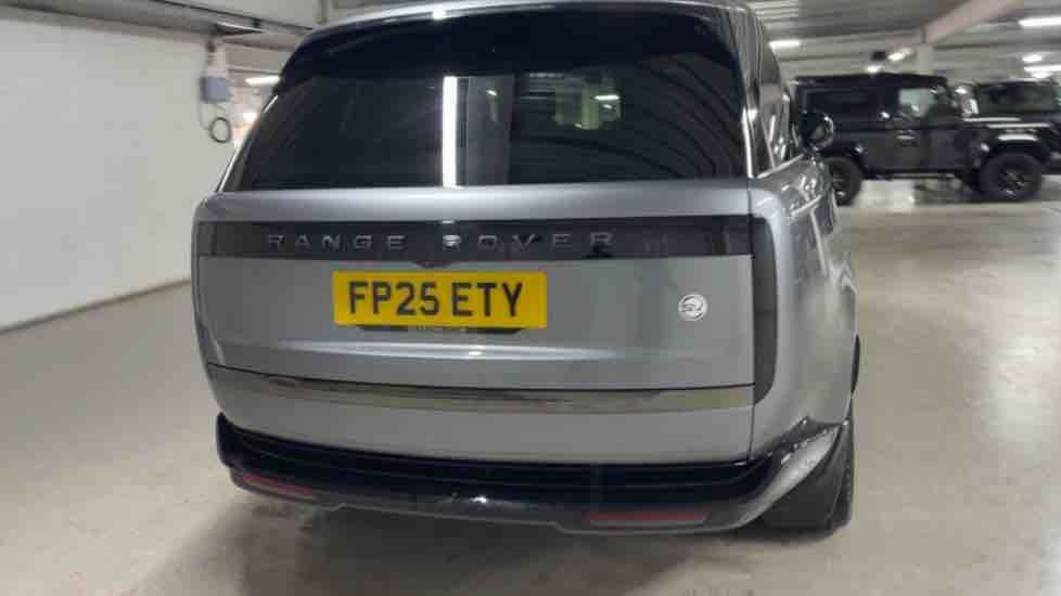 More views of Land Rover Range Rover