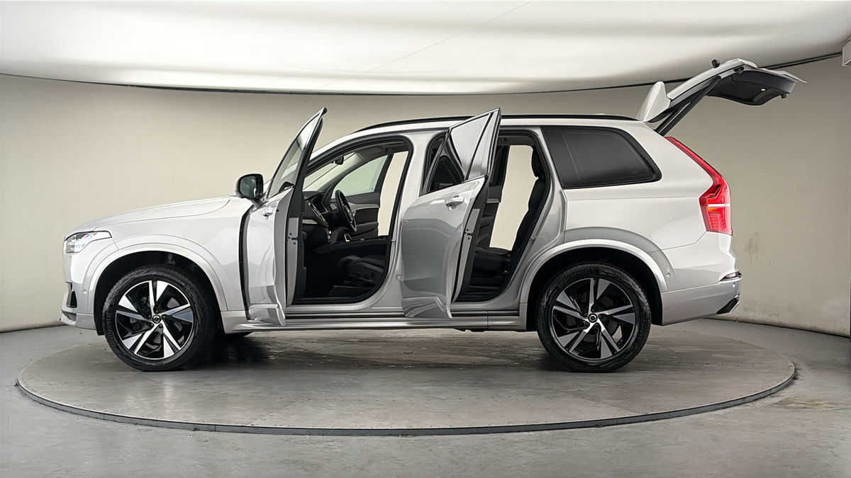 More views of Volvo XC90