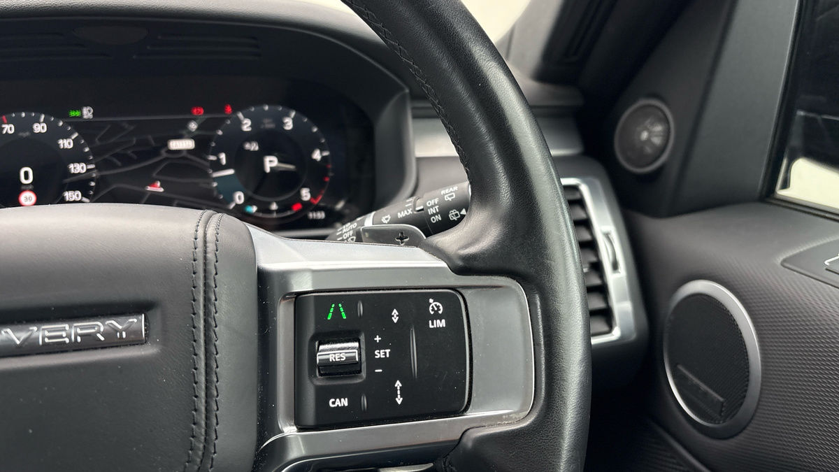 Land Rover Discovery Image 14