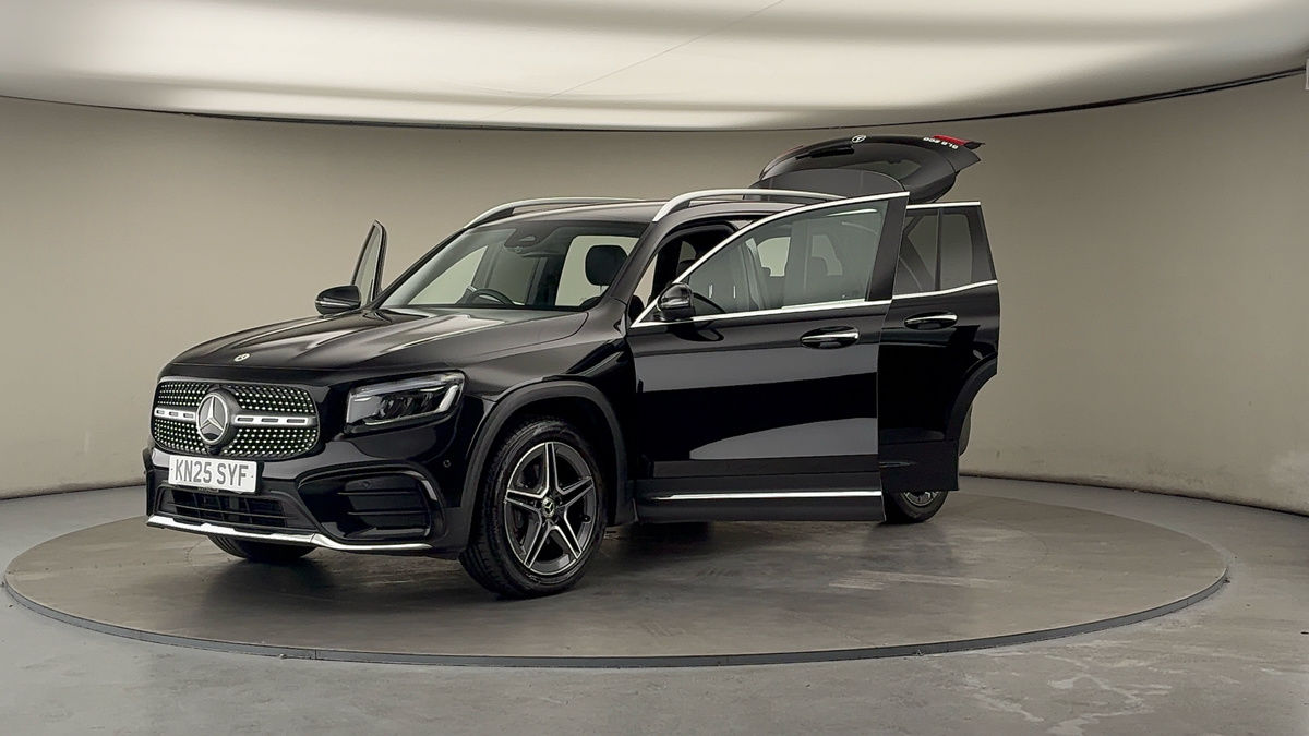 More views of Mercedes-Benz GLB