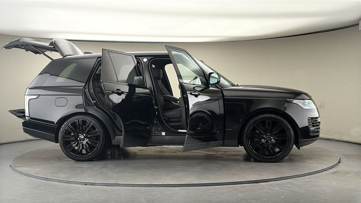 More views of Land Rover Range Rover