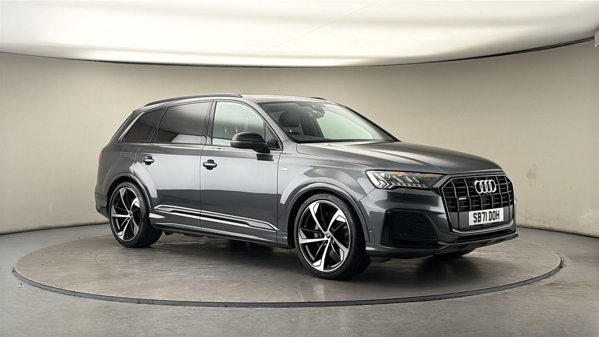 More views of Audi Q7