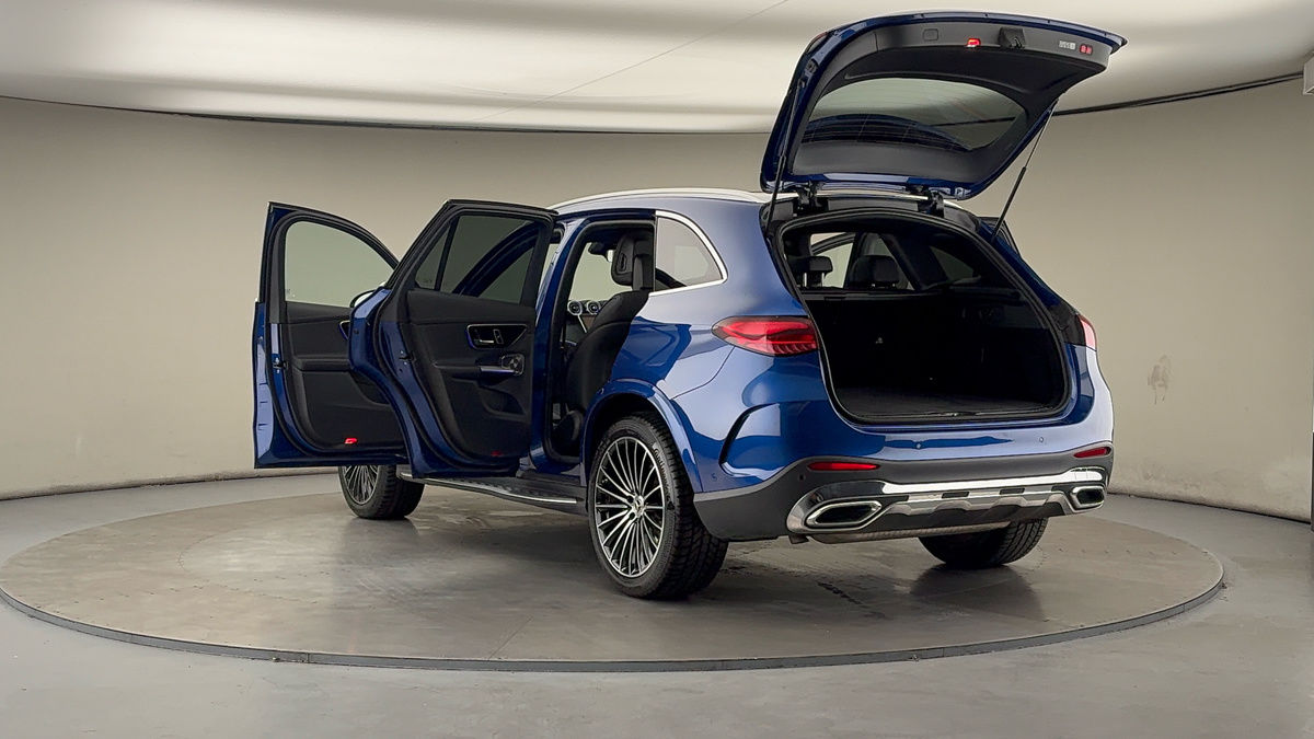 Mercedes-Benz GLC Image 23