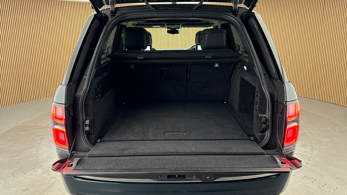 Land Rover Range Rover Image 11
