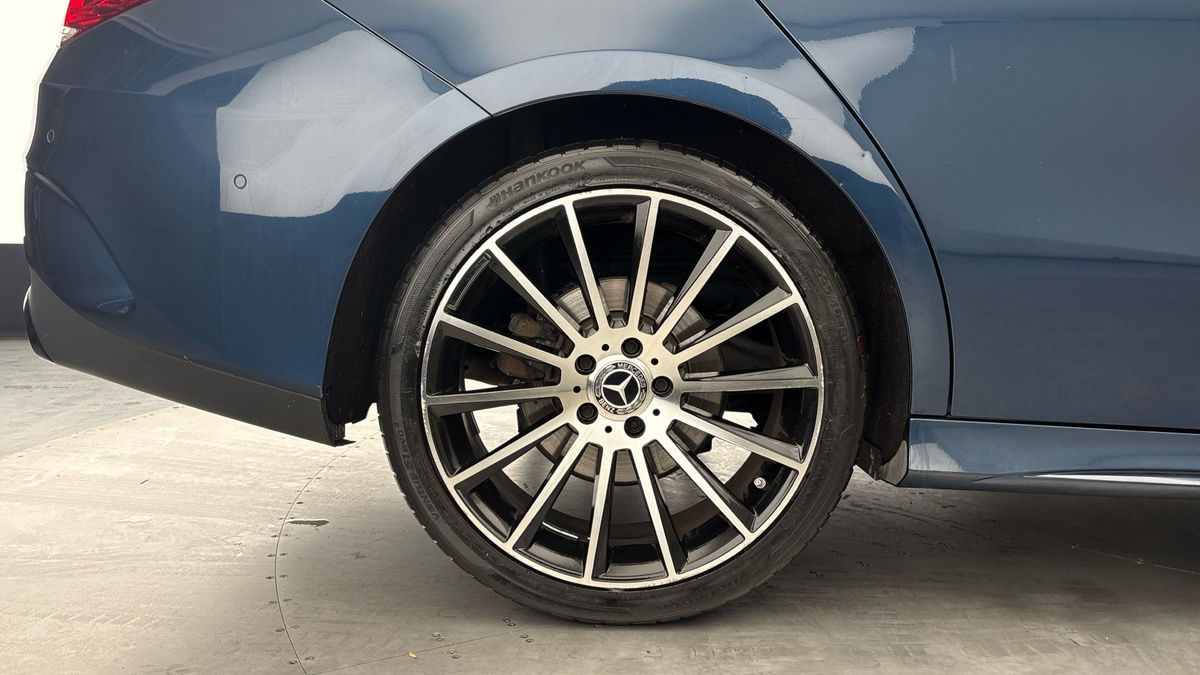 Mercedes-Benz CLA Image 10