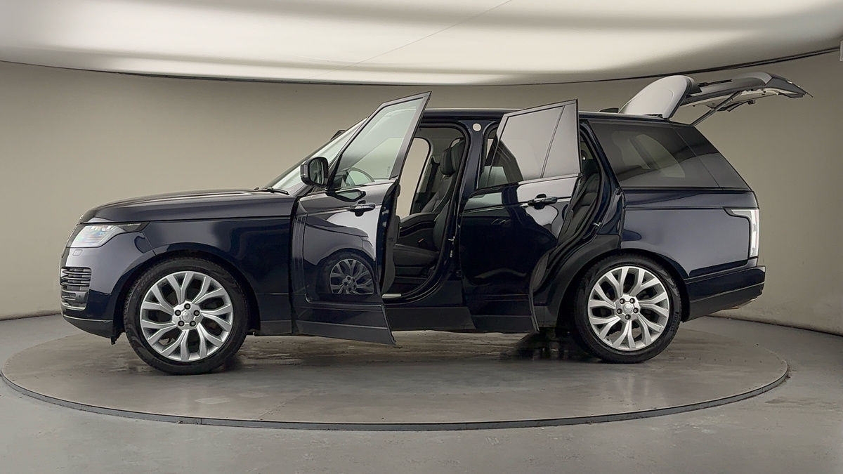 More views of Land Rover Range Rover