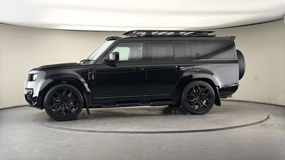 More views of Land Rover Defender 130