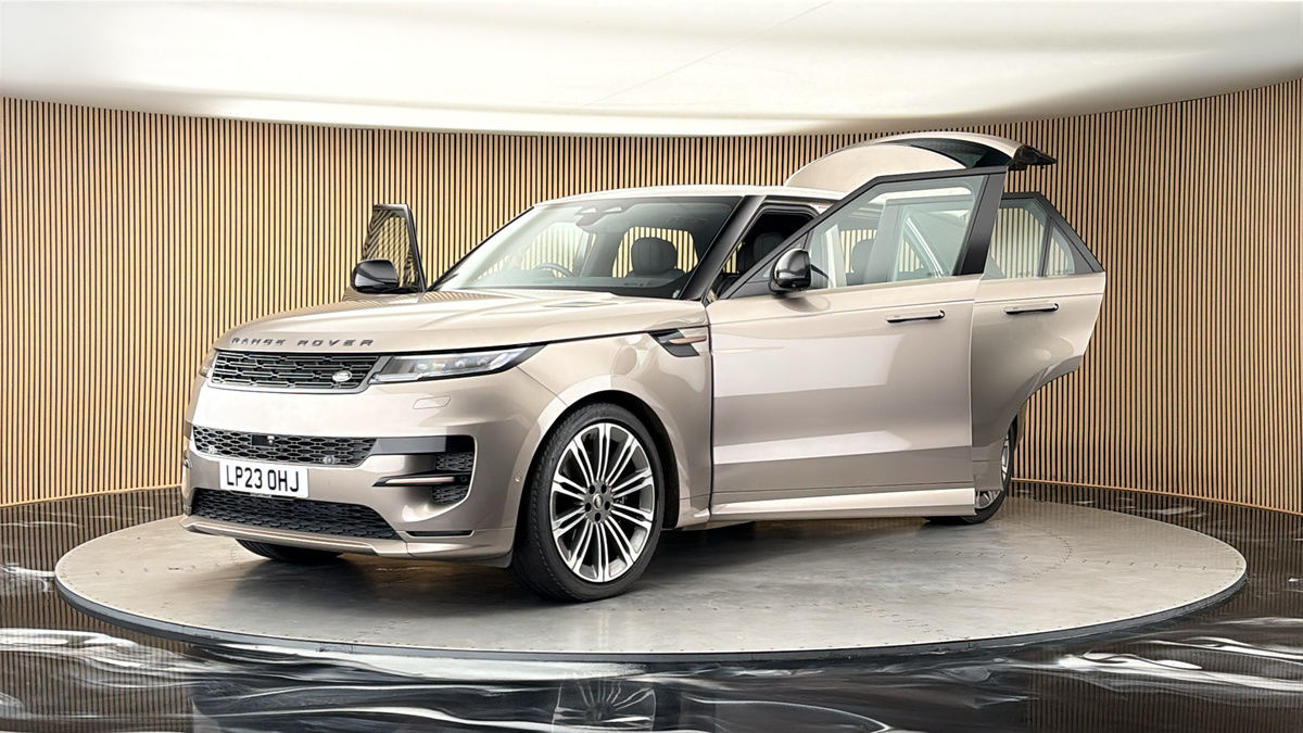 More views of Land Rover Range Rover Sport