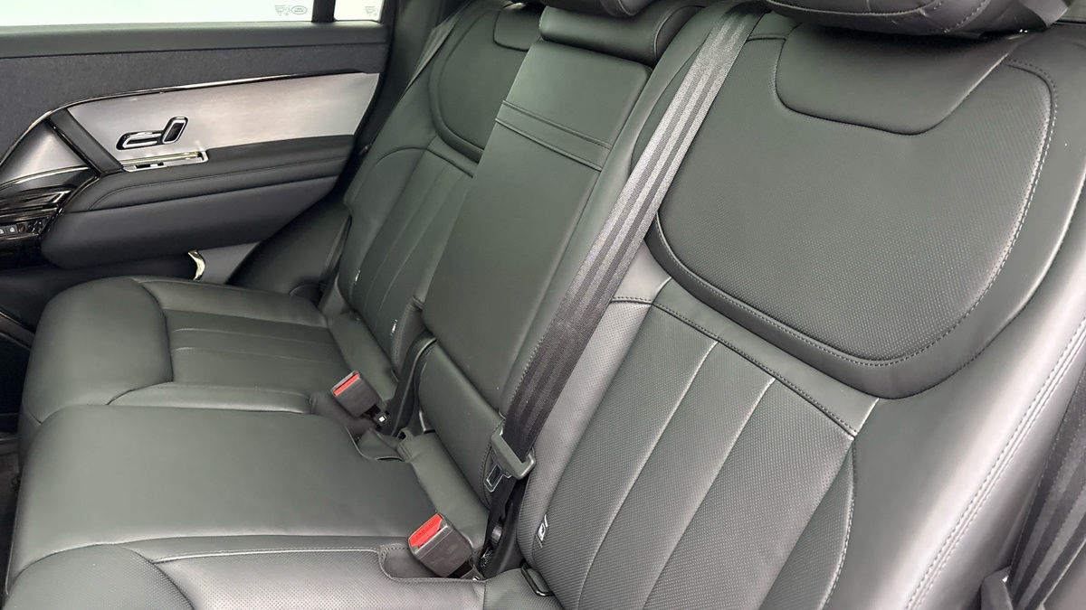 Land Rover Range Rover Sport Image 8