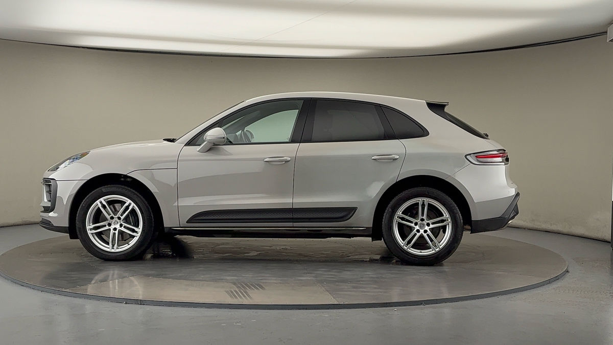 More views of Porsche Macan