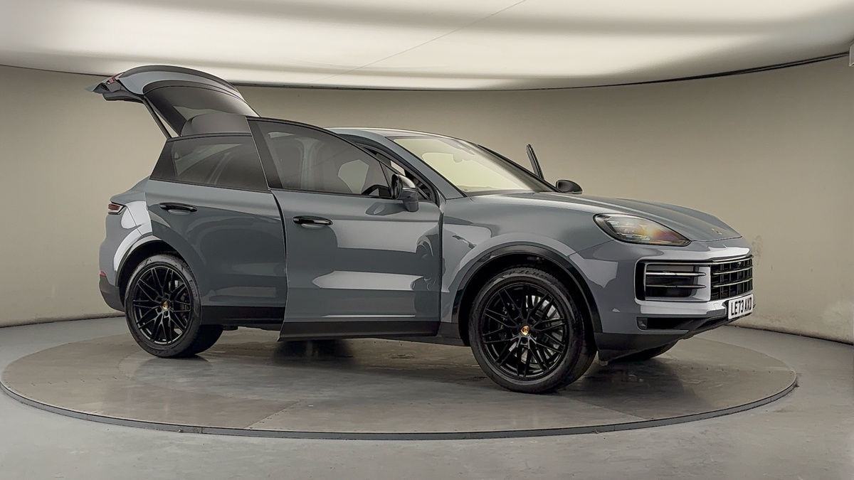 More views of Porsche Cayenne